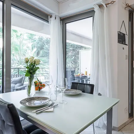 Apartmán Centre Terrasse Climatisation 50m Menton