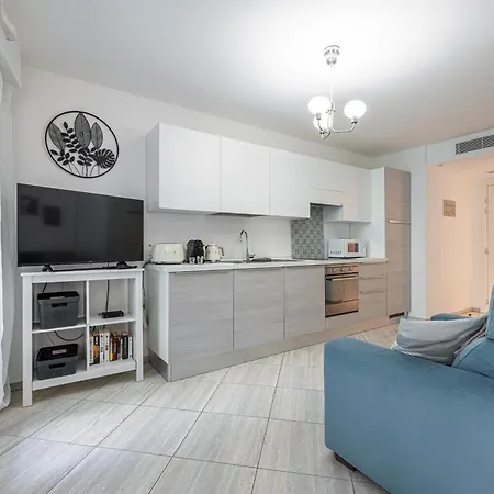 Apartment Centre Terrasse Climatisation 50m Menton