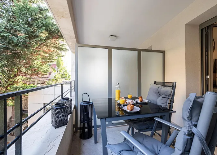 Apartmán Chez Lili Centre Terrasse Clim 50m Menton