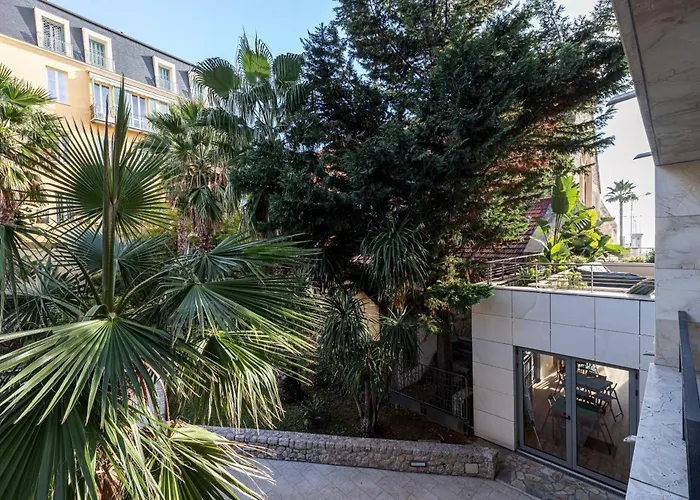 Centre Terrasse Climatisation 50m