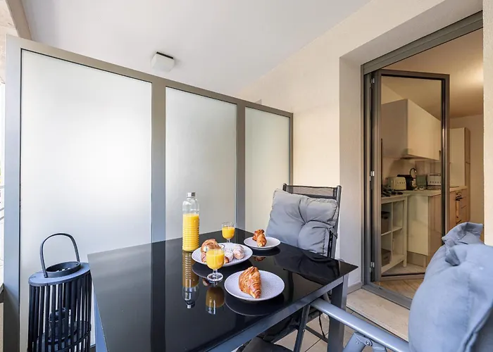 Centre Terrasse Climatisation 50m * Menton