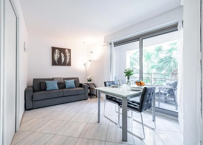 Centre Terrasse Climatisation 50m * Menton