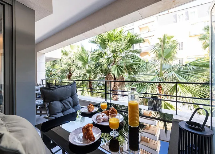 Centre Terrasse Climatisation 50m Menton