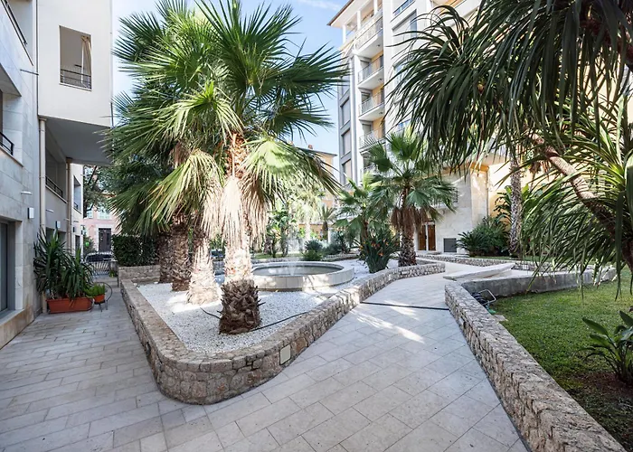 Centre Terrasse Climatisation 50m Menton